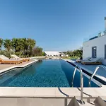 Irene Royale - Pool - Sea View - Free Cruise