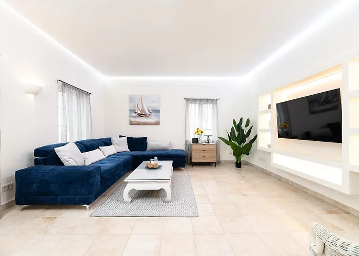 Villa Irene Royale - Pool - Sea View - Free Cruise