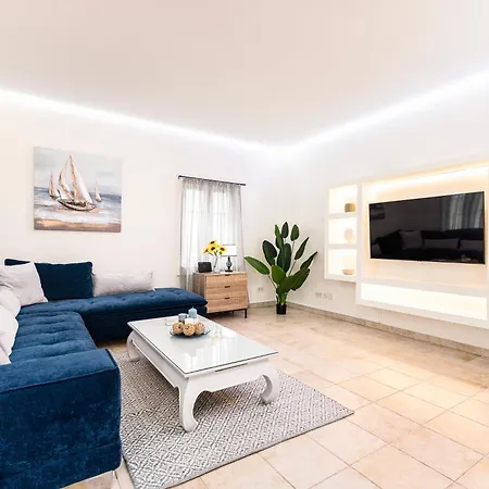 Irene Royale - Pool - Sea View - Free Cruise ヴィラ