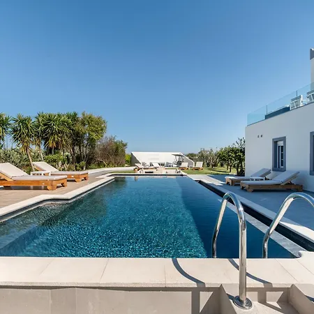 Irene Royale - Pool - Sea View - Free Cruise