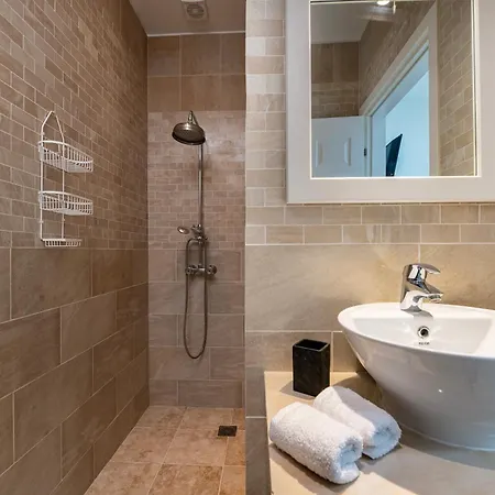 Irene Royale - Pool - Sea View - Free Cruise Tigaki