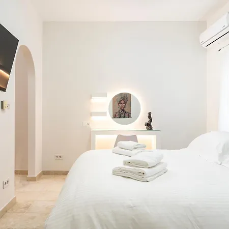 Irene Royale - Pool - Sea View - Free Cruise Villa Tigaki