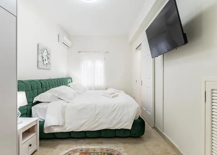 Irene Royale - Pool - Sea View - Free Cruise Villa