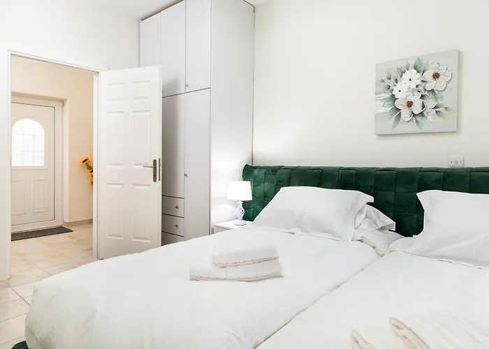 Villa Irene Royale - Pool - Sea View - Free Cruise