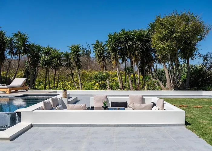 Irene Royale - Pool - Sea View - Free Cruise *