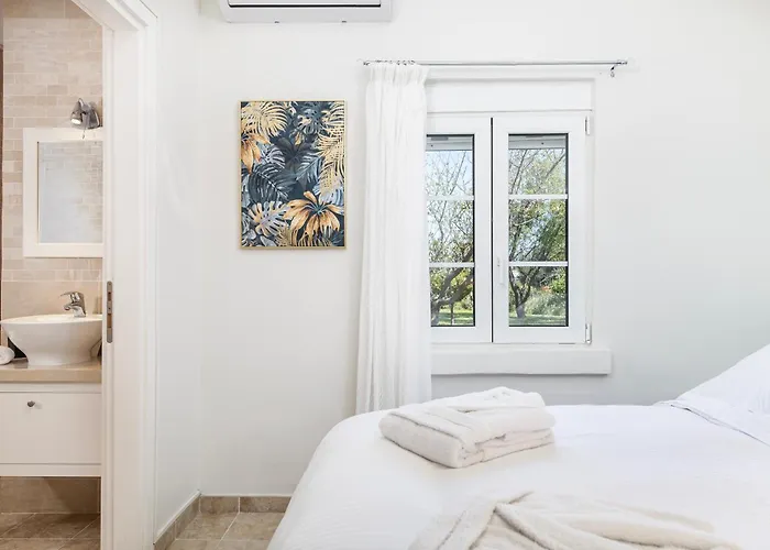 Villa Irene Royale - Pool - Sea View - Free Cruise